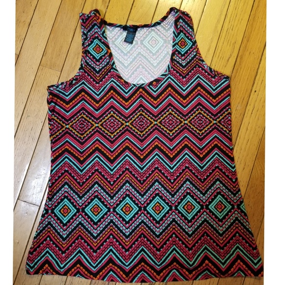 Rue21 Tops - 1X Rue21 Patterned Tank Top